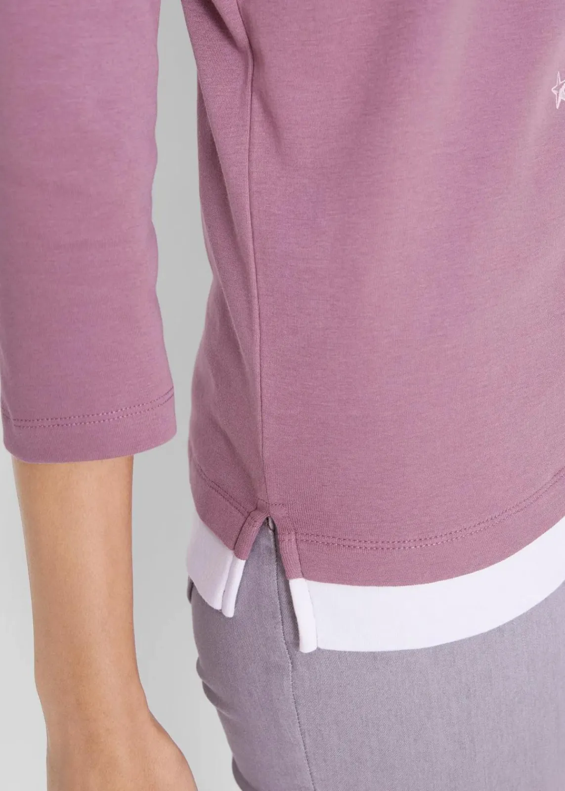 bonprix Shirts & Tops^2 in 1 Baumwoll-Shirt, 3/4-Arm mattviolett bedruckt