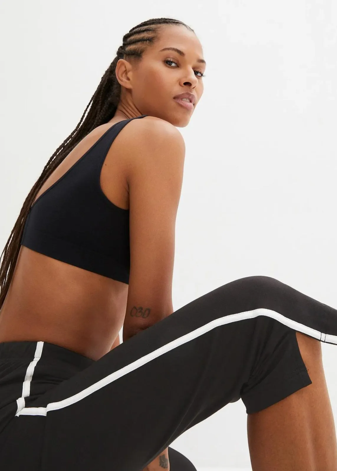 bonprix Basics|Sportbekleidung^3/4 Sporthose schwarz gestreift