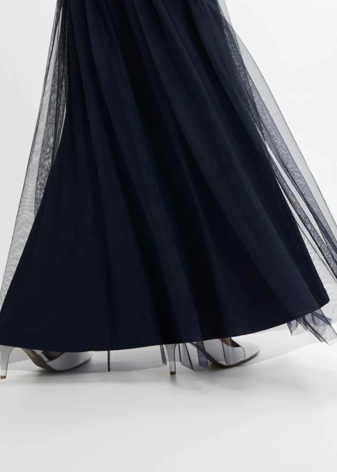 bonprix Kleider|Festliche Mode^Abendkleid aus zartem Tüll mit Paillettenstickerei dunkelblau