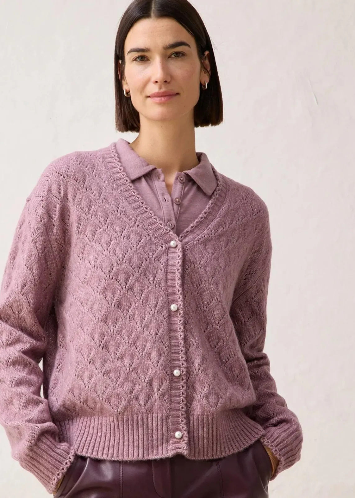 bonprix Bekleidung·Umstandsmode|Bekleidung·Jeans^Ajour-Strickjacke mit Wolle matt violett
