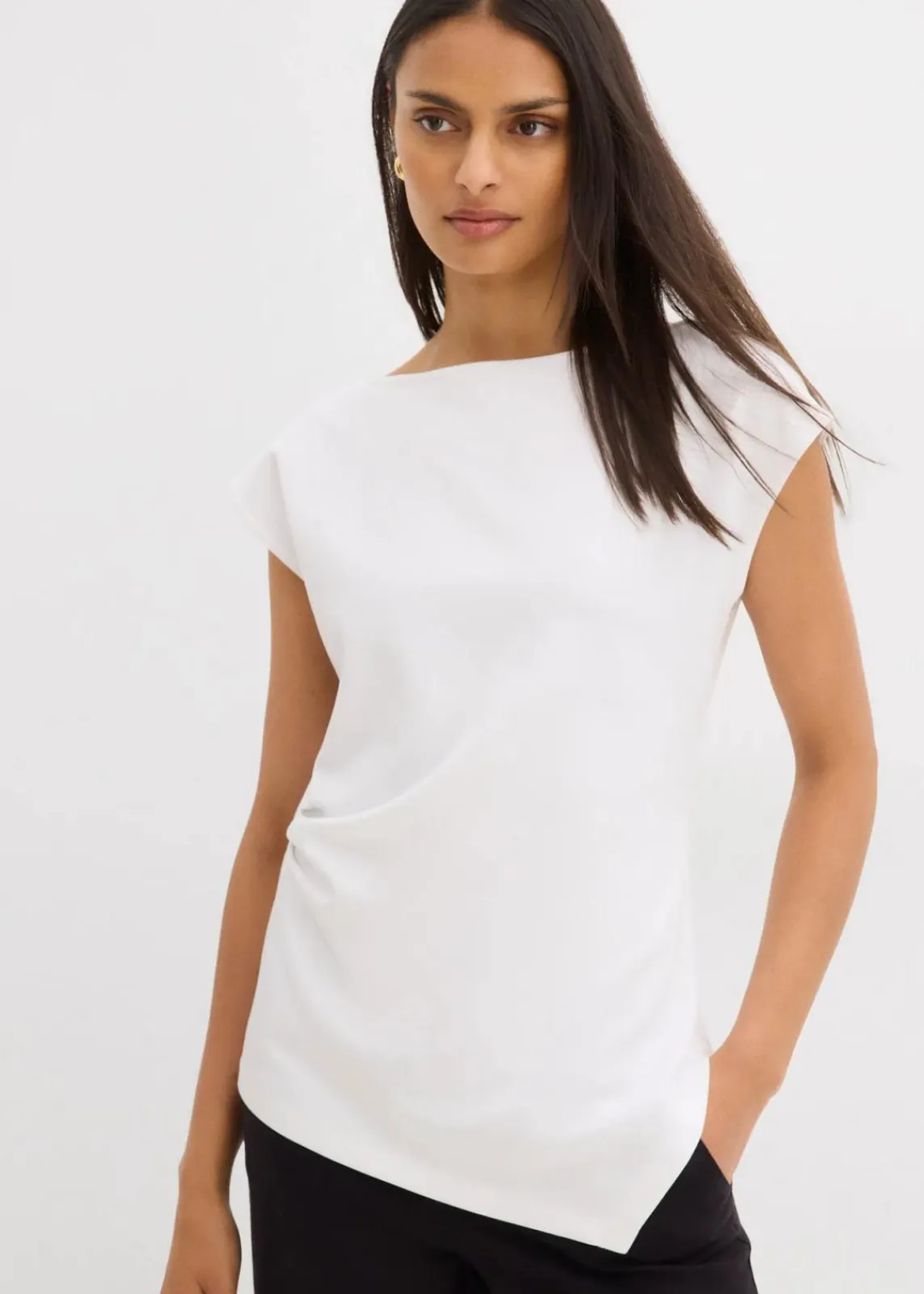 bonprix Shirts & Tops^Asymmetrisches Top aus bequemem Scuba weiß