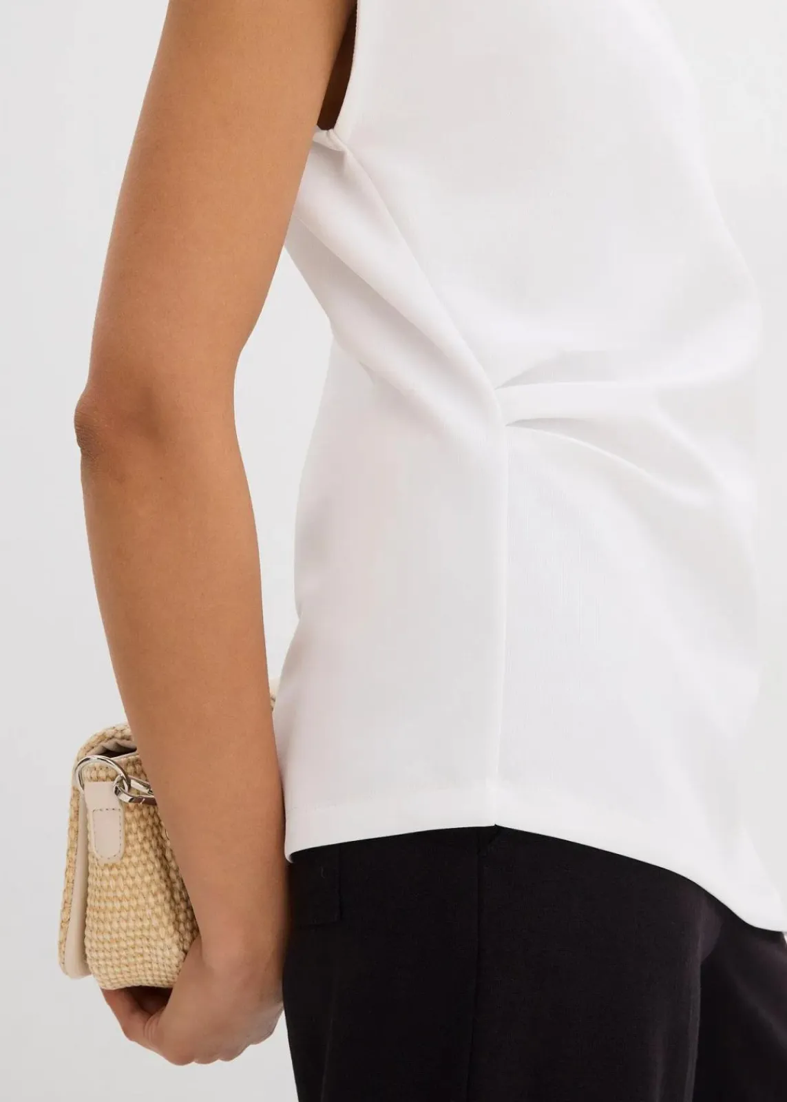 bonprix Shirts & Tops^Asymmetrisches Top aus bequemem Scuba weiß