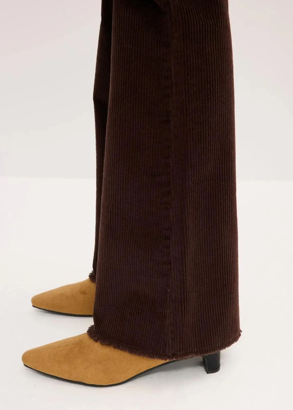 bonprix Hosen^Ausgestellte Cordhose dunkelbraun