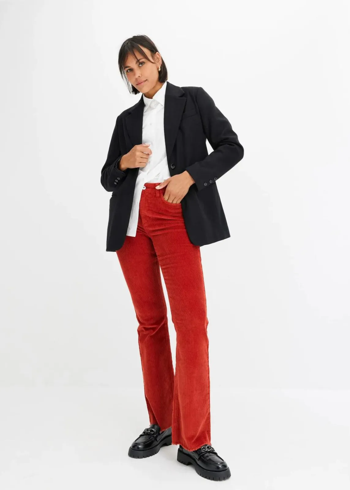 bonprix Hosen^Ausgestellte Cordhose karminrot