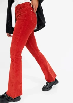 bonprix Hosen^Ausgestellte Cordhose karminrot