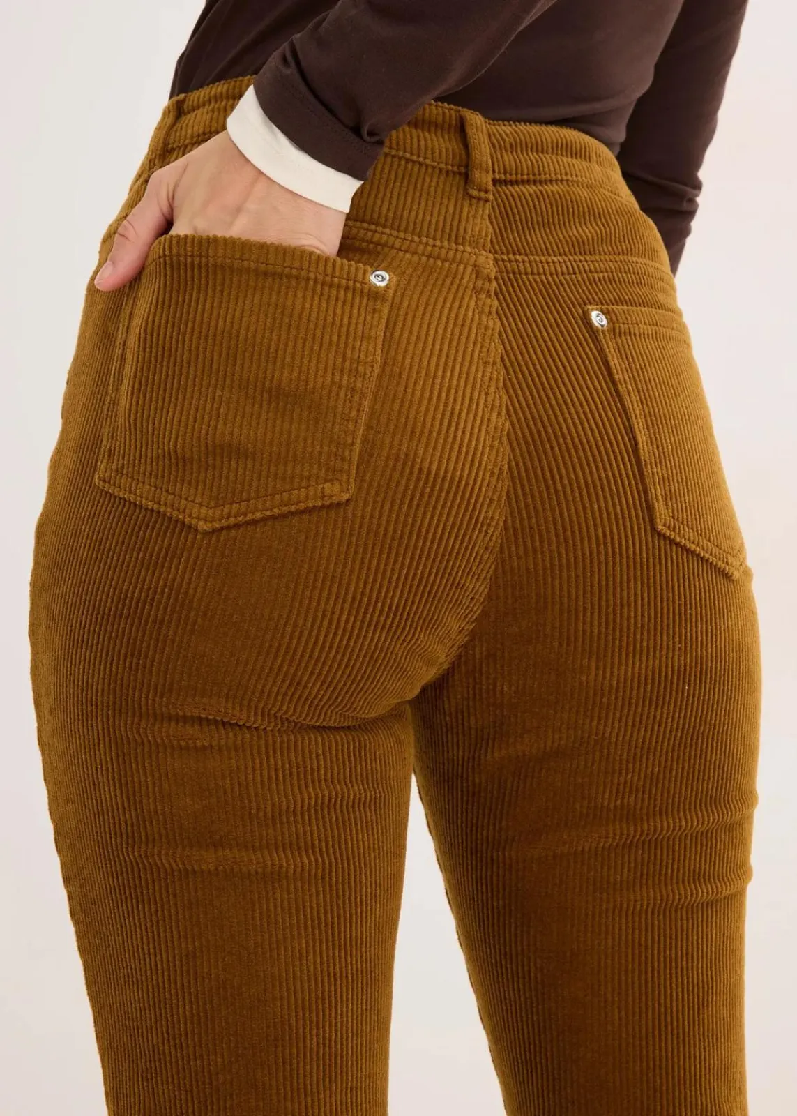 bonprix Hosen^Ausgestellte Cordhose cognac braun
