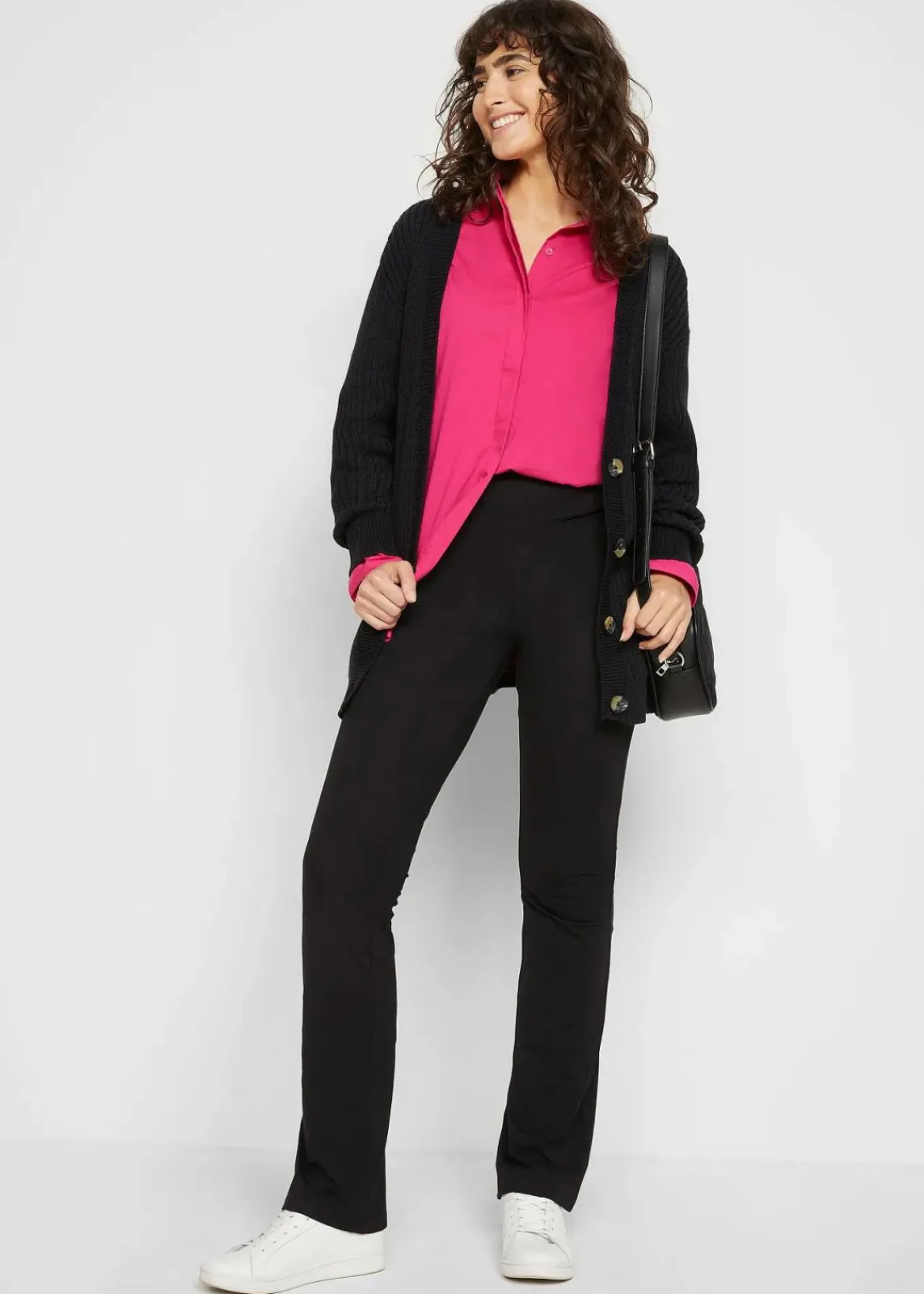 bonprix Bekleidung·Kleider|Nachhaltigere Materialien^ausgestellte Leggings schwarz