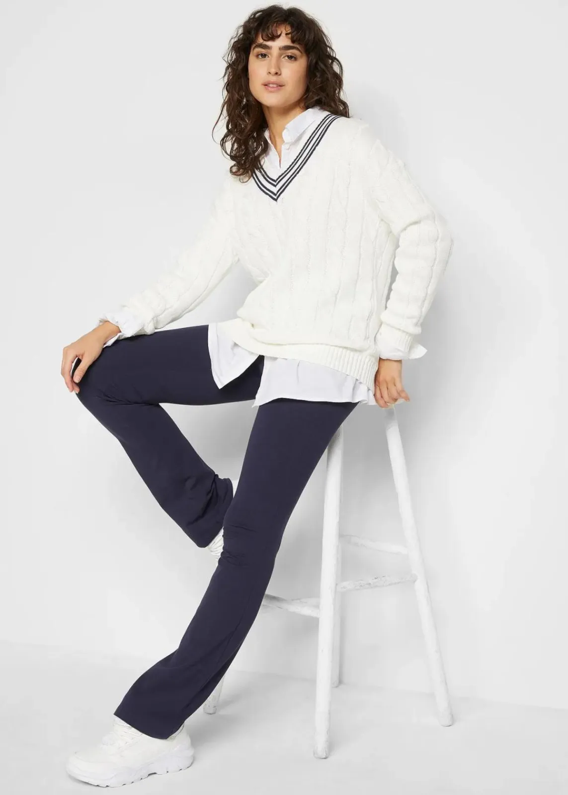 bonprix Hosen|Nachhaltigere Materialien^ausgestellte Leggings dunkelblau