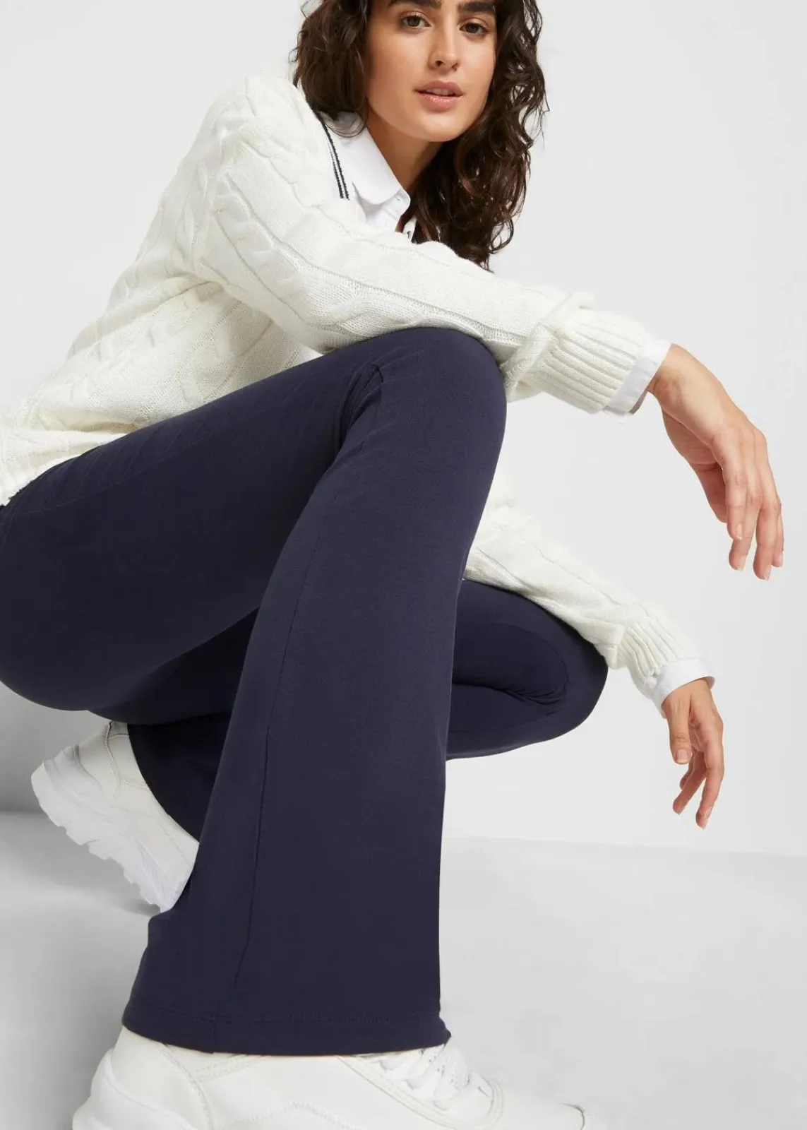bonprix Hosen|Nachhaltigere Materialien^ausgestellte Leggings dunkelblau