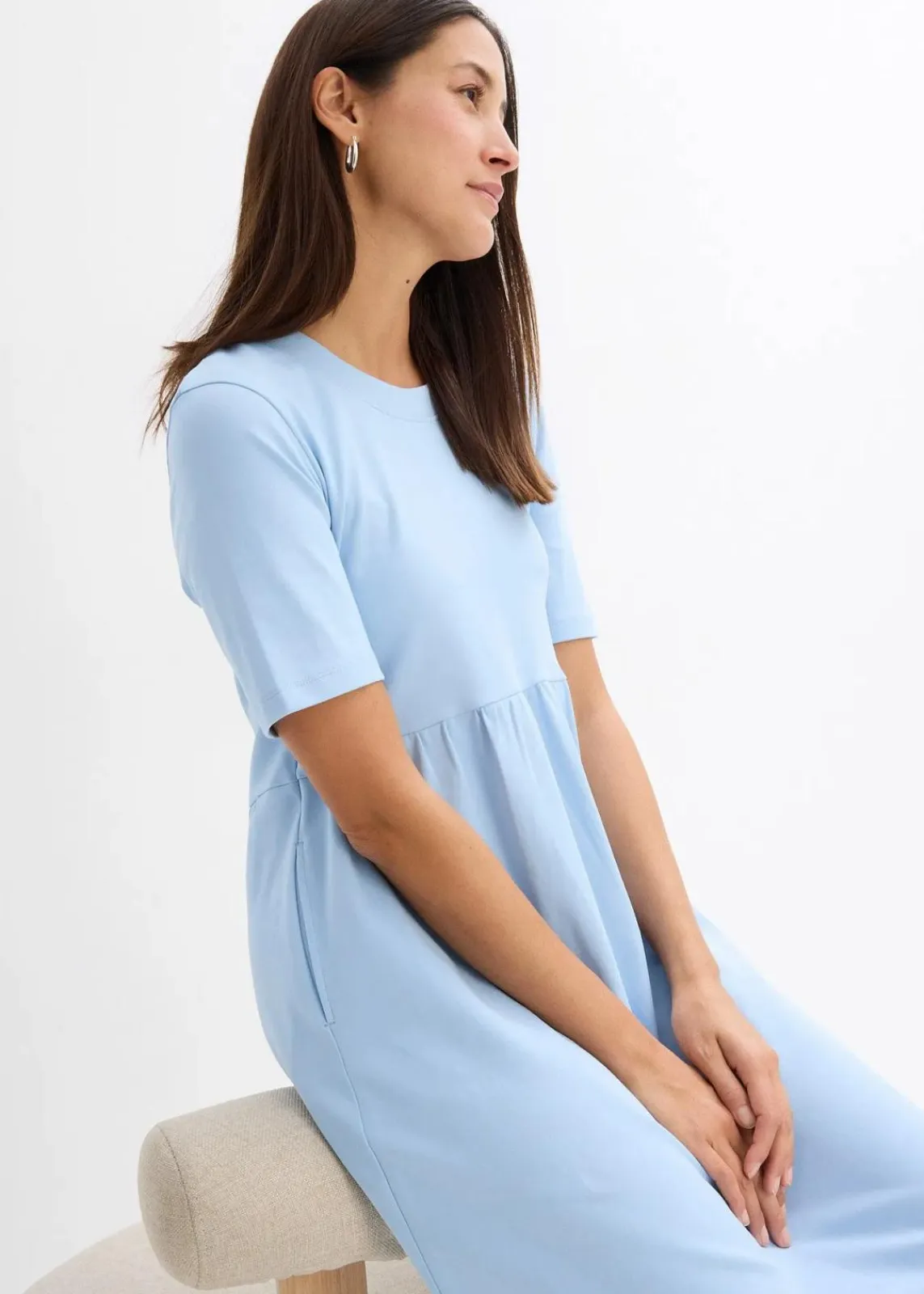 bonprix Nachhaltigere Materialien|Kleider^Ausgestelltes Jerseykleid aus schwerer Baumwolle hellblau