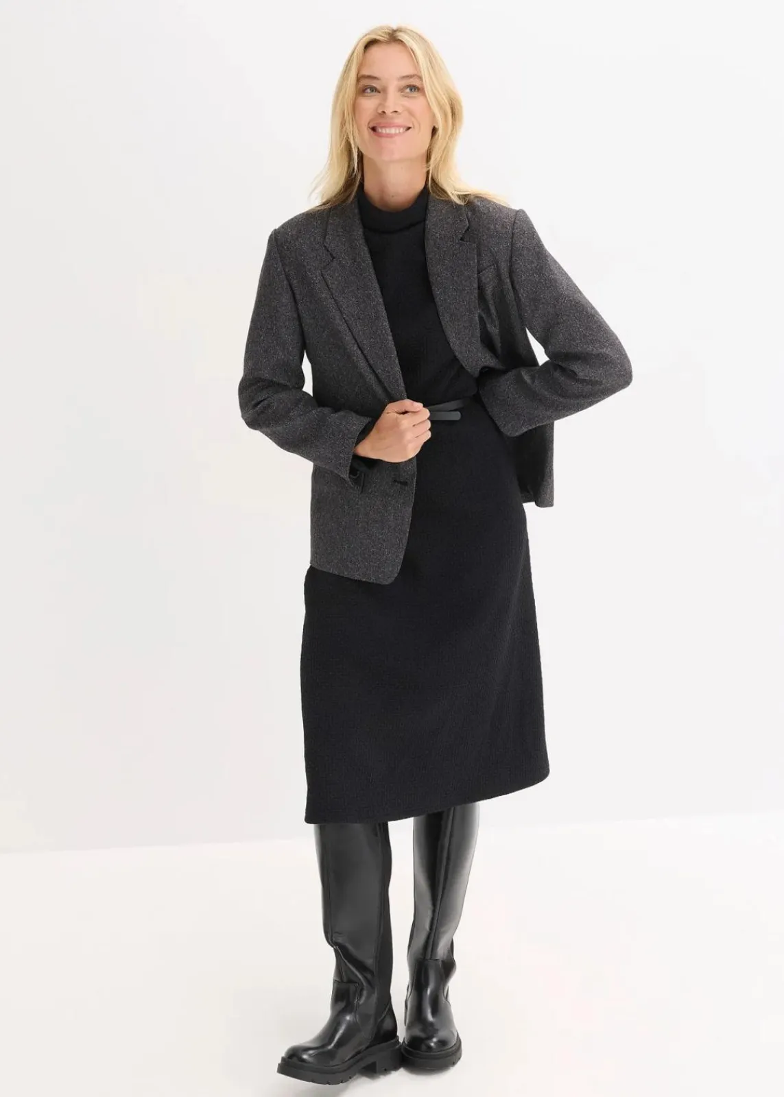 bonprix Bekleidung·Pullover & Strickjacken|Nachhaltigere Materialien^Ausgestelltes Midikleid schwarz