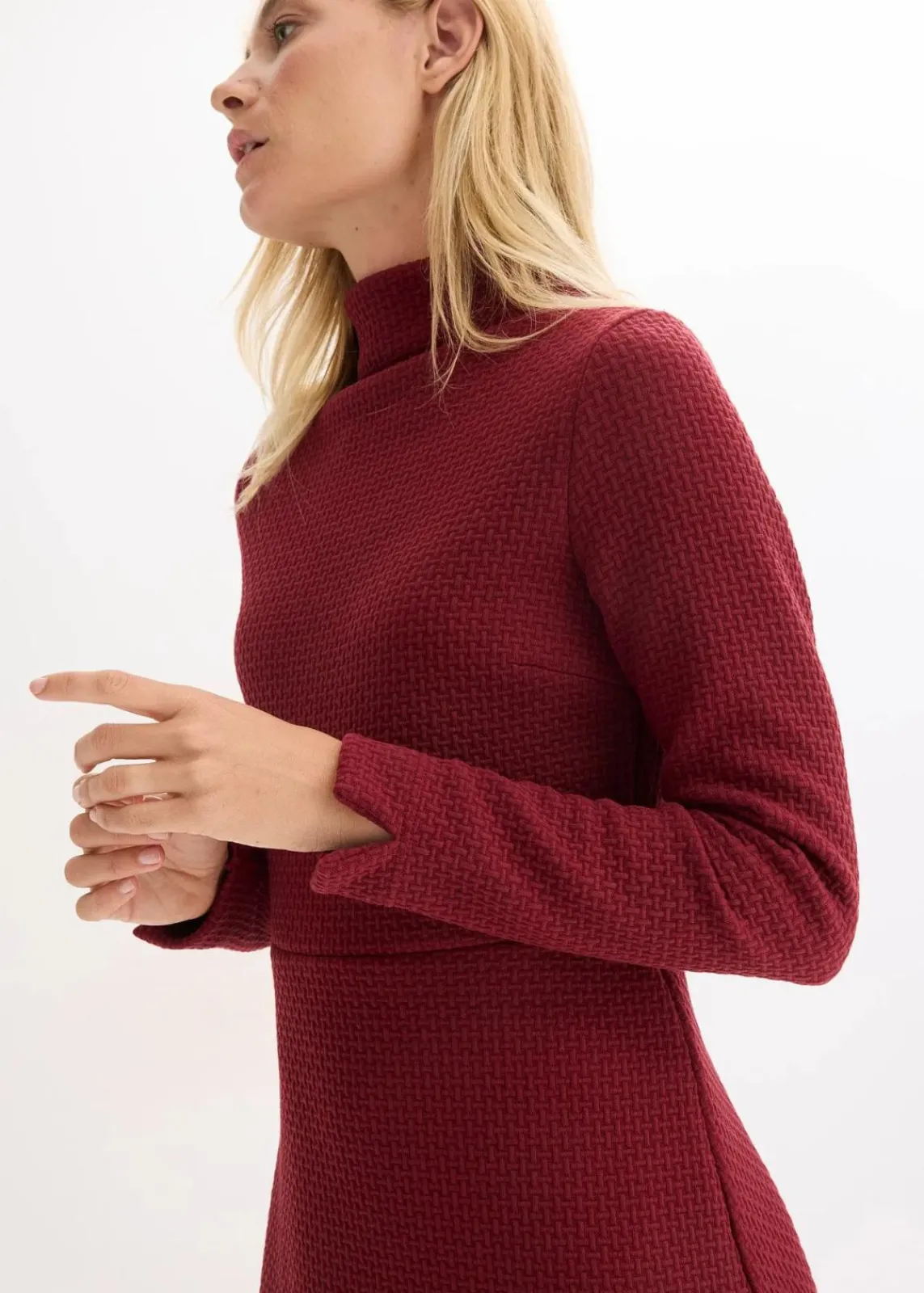 bonprix Kleider|Nachhaltigere Materialien^Ausgestelltes Midikleid rubinrot