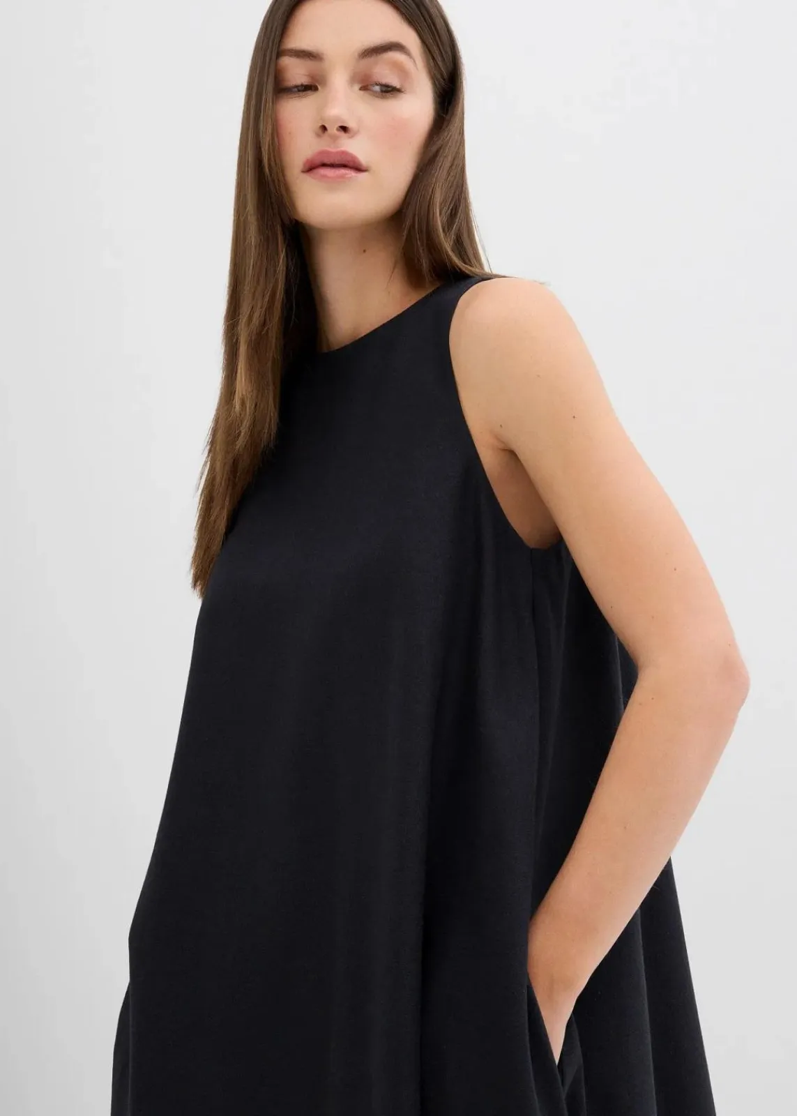 bonprix Kleider^Ausgestelltes Midikleid aus Viskose-Mix schwarz
