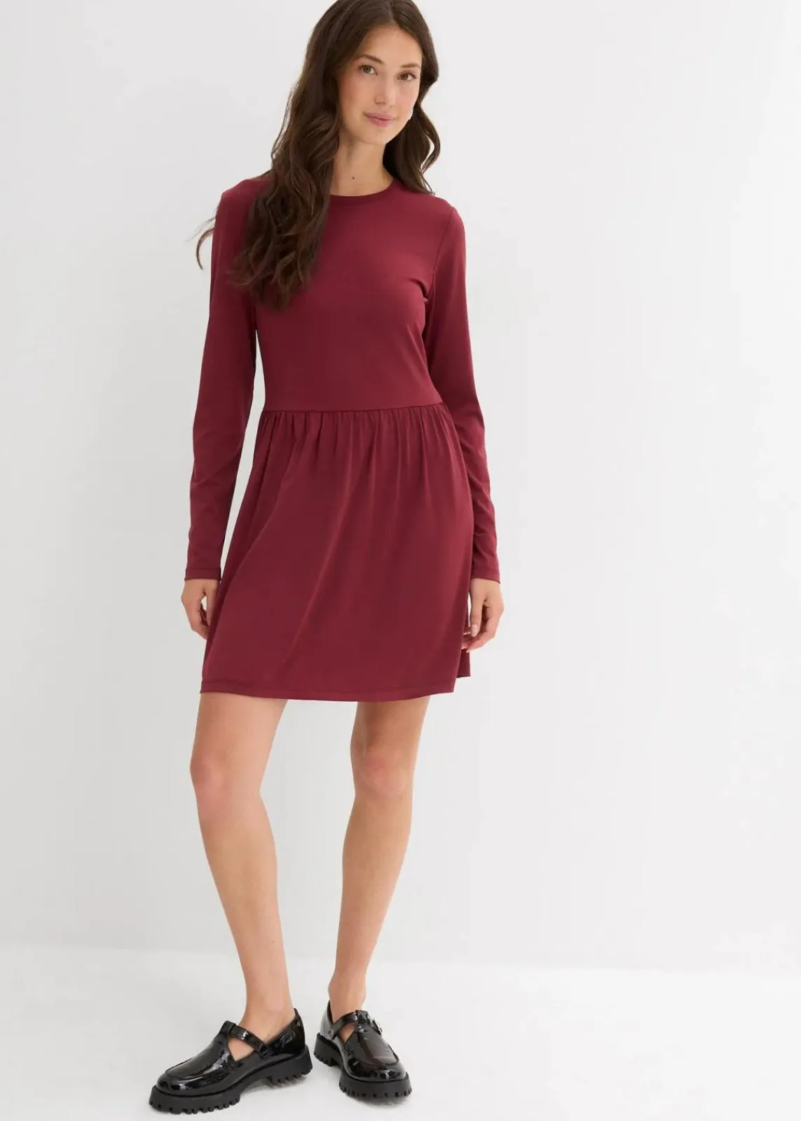 bonprix Kleider|Nachhaltigere Materialien^Ausgestelltes Shirtkleid ahornrot