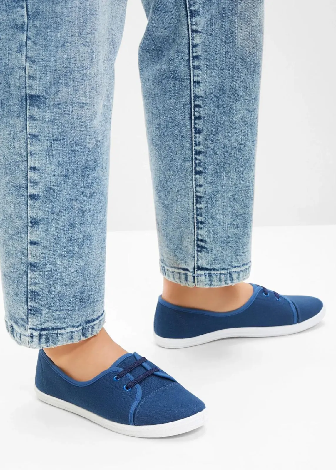 bonprix Sommerschuhe^Ballerinas mit dekorativer Schnürung dunkelblau