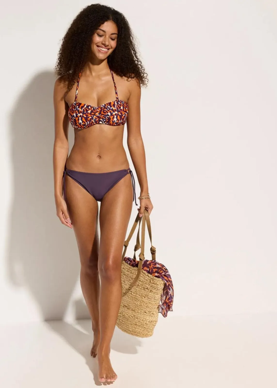 bonprix Nachhaltigere Materialien|Bademode·Bikinis^Bandeau-Bikinioberteil mit abnehmbaren Trägern lila/hellbraun leo bedruckt