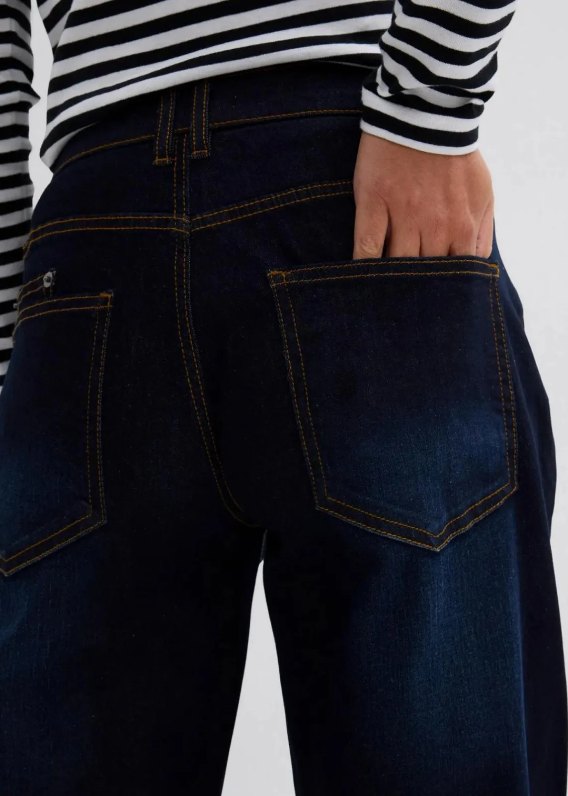 bonprix Bekleidung·Shirts & Tops|Jeans^Barrel-Jeans, Mid Waist, Stretch dunkelblau denim used