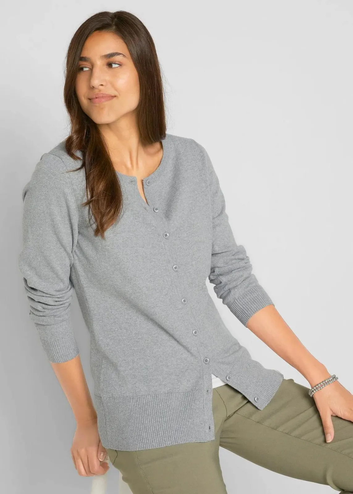 bonprix Pullover & Strickjacken|Basics^Basic Feinstrickjacke mit recycelter Baumwolle grau