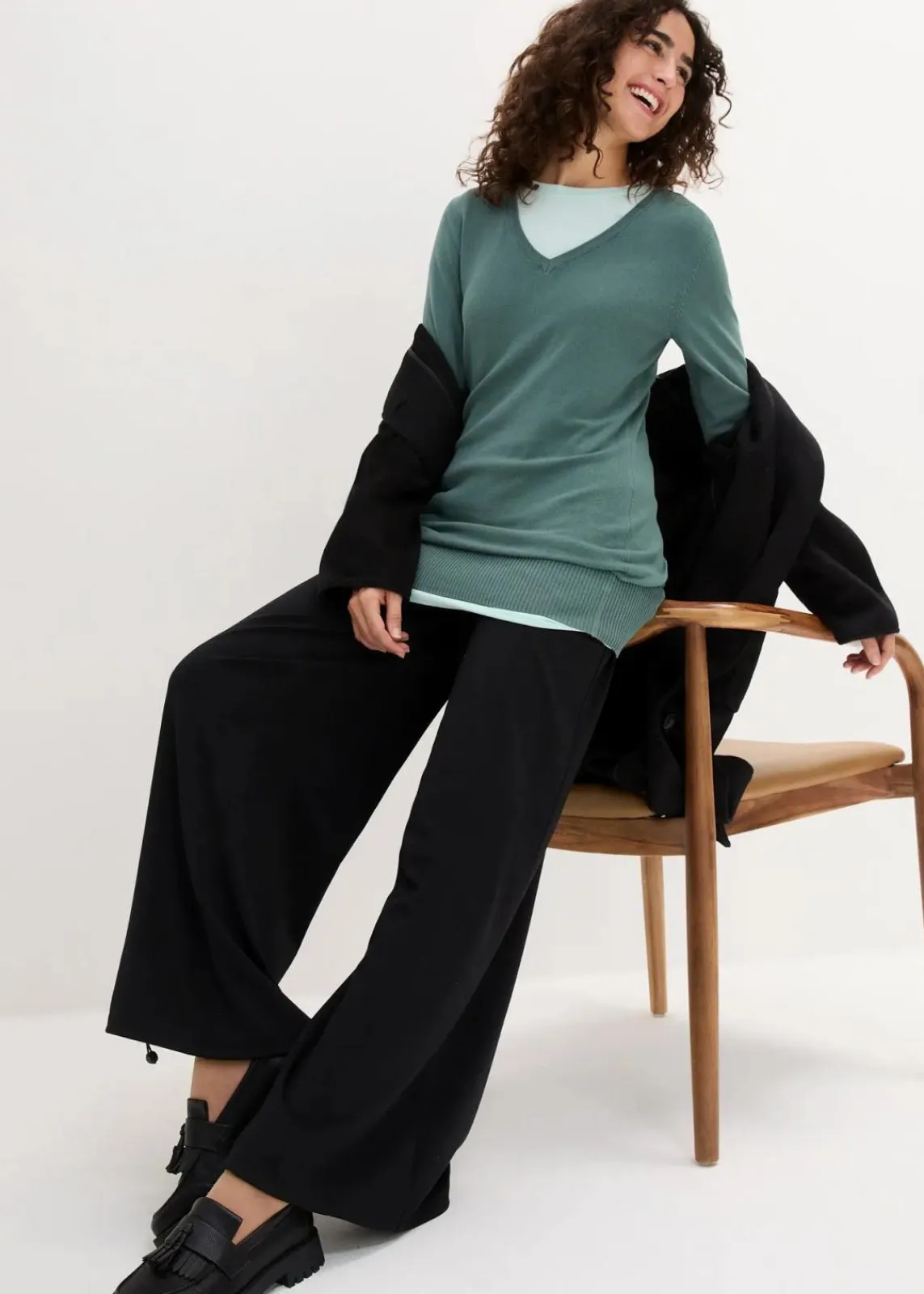 bonprix Strickmode|Pullover & Strickjacken^Basic Longpullover mit V-Ausschnitt graugrün