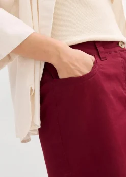 bonprix Hosen|Shorts^Baumwoll Papertouch-Bermuda mit Bequembund ahornrot