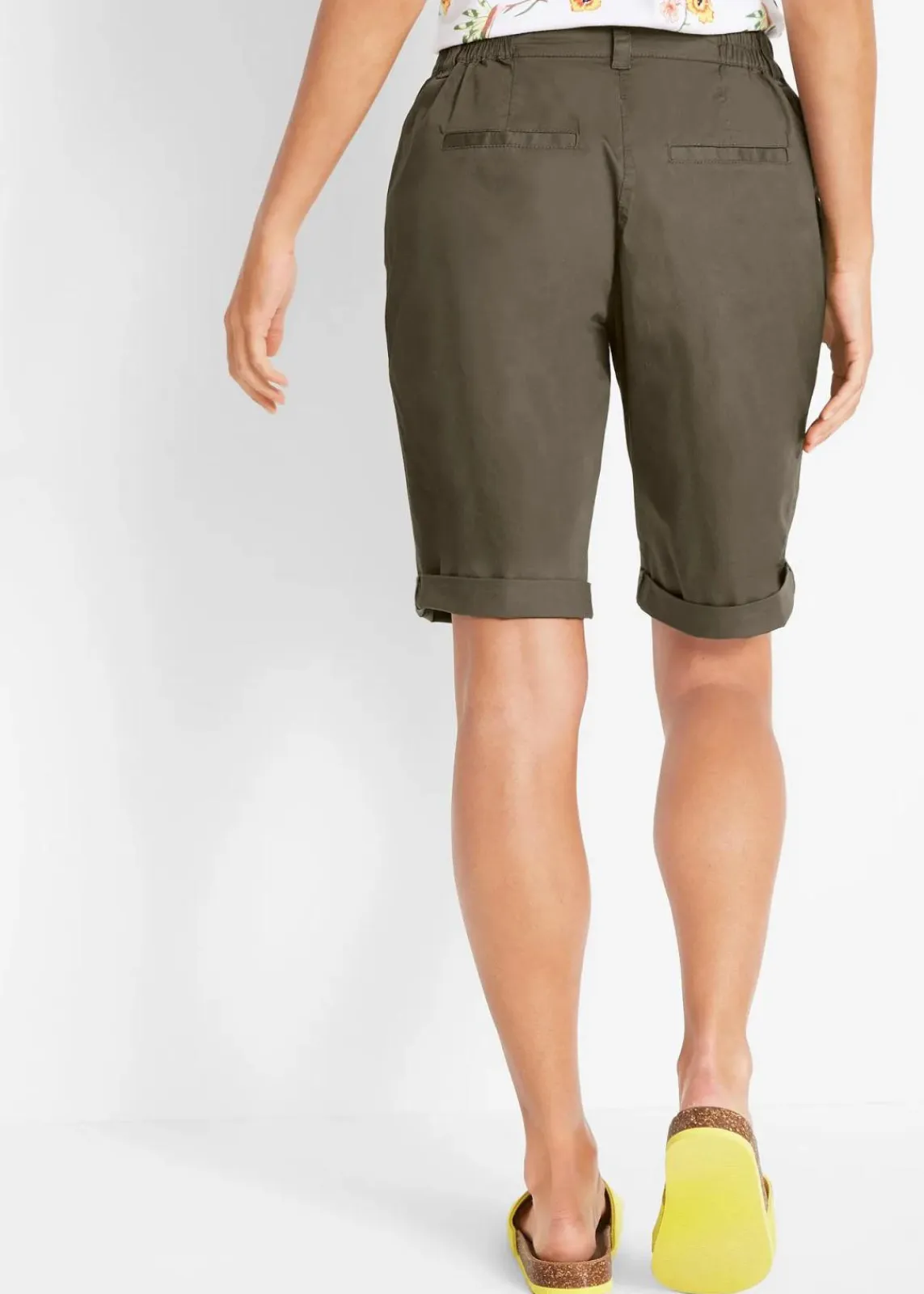 bonprix Hosen|Shorts^Baumwoll Papertouch-Bermuda mit Bequembund dunkeloliv