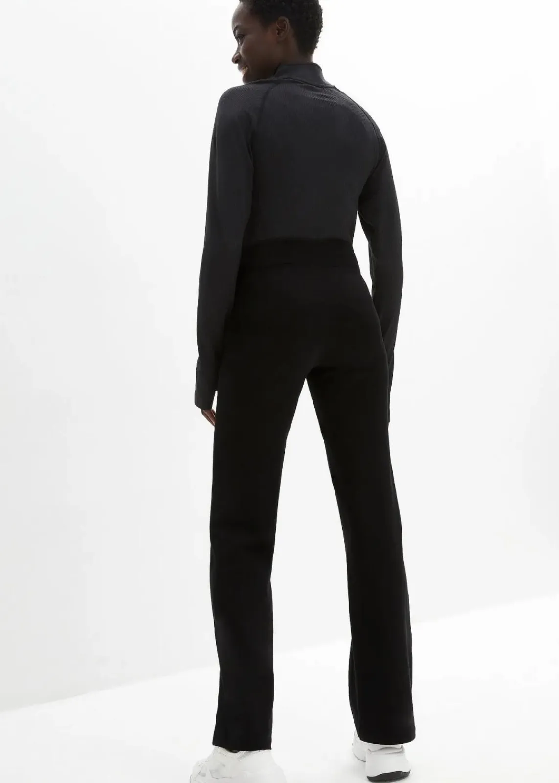 bonprix Hosen|Sportbekleidung^Baumwoll Sporthose mit Stretch, Bootcut schwarz/zitronengelb