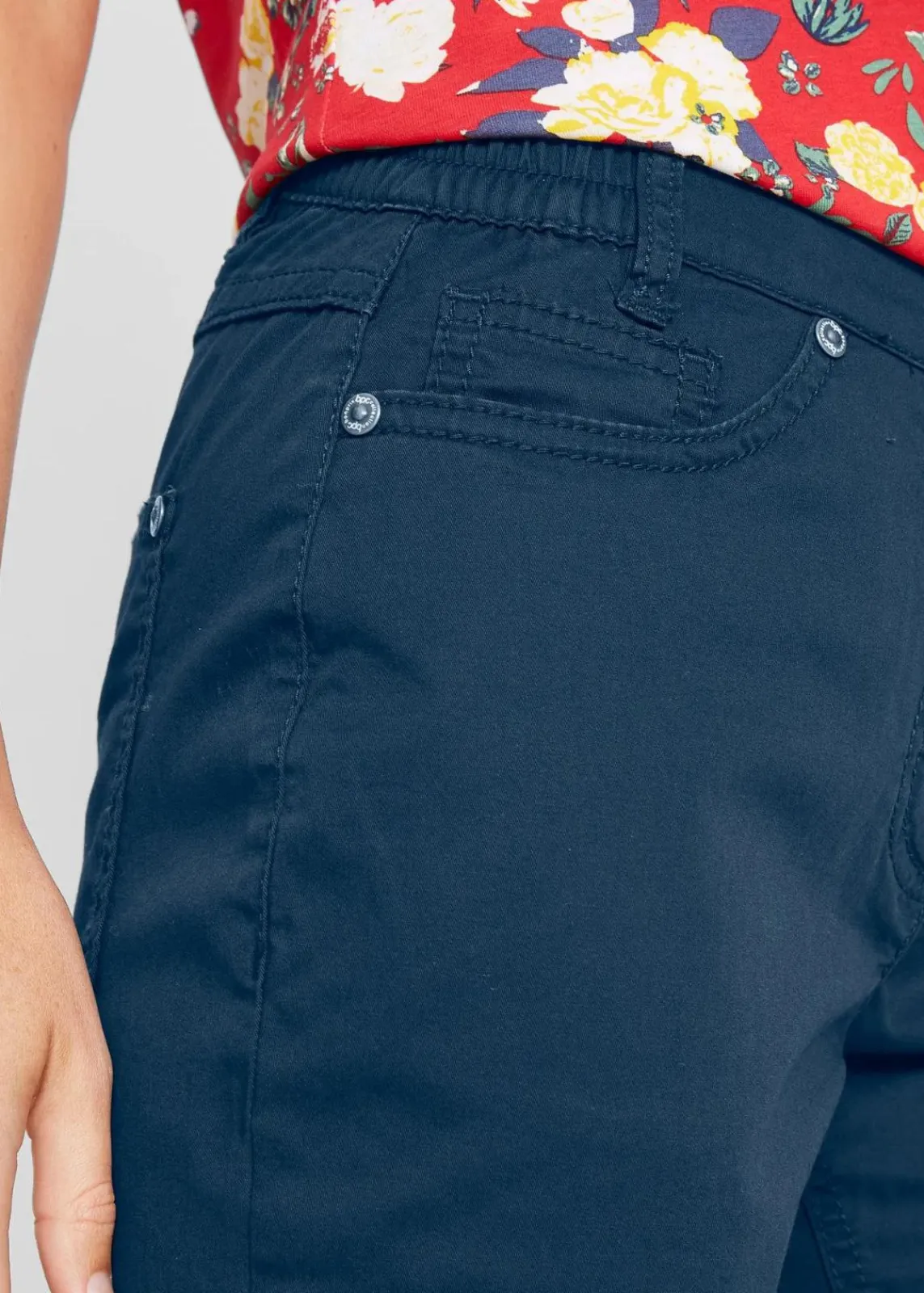 bonprix Bekleidung·Outdoorbekleidung|Bekleidung·Kleider^Baumwoll-Bermuda mit Bequembund dunkelblau
