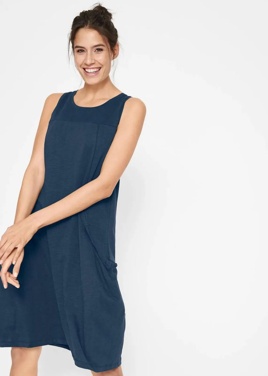 bonprix Bekleidung·Pullover & Strickjacken|Kleider^Baumwoll-Jerseykleid mit Taschen dunkelblau