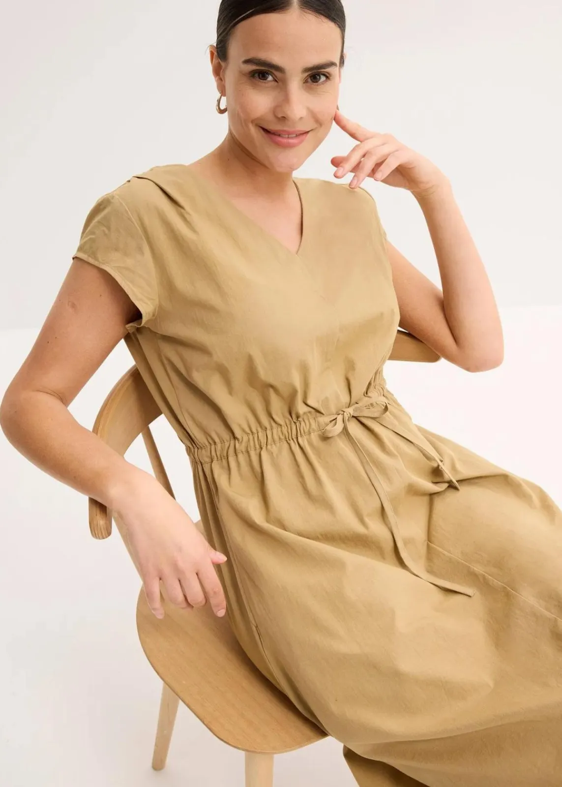 bonprix Bekleidung·Pullover & Strickjacken|Kleider^Baumwoll-Popeline Kleid mit variablem Zugband khakibraun