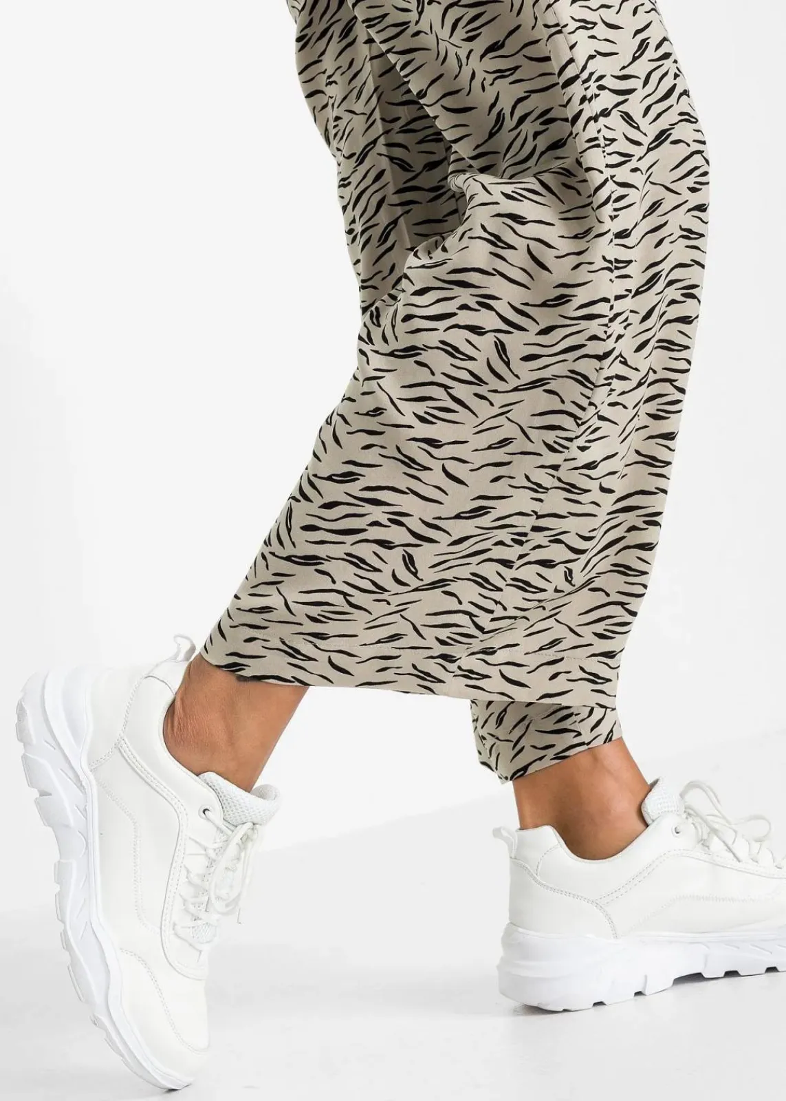bonprix Bekleidung·Kleider|Hosen^Bedruckte Palazzo-Hose sand/schwarz zebra bedruckt