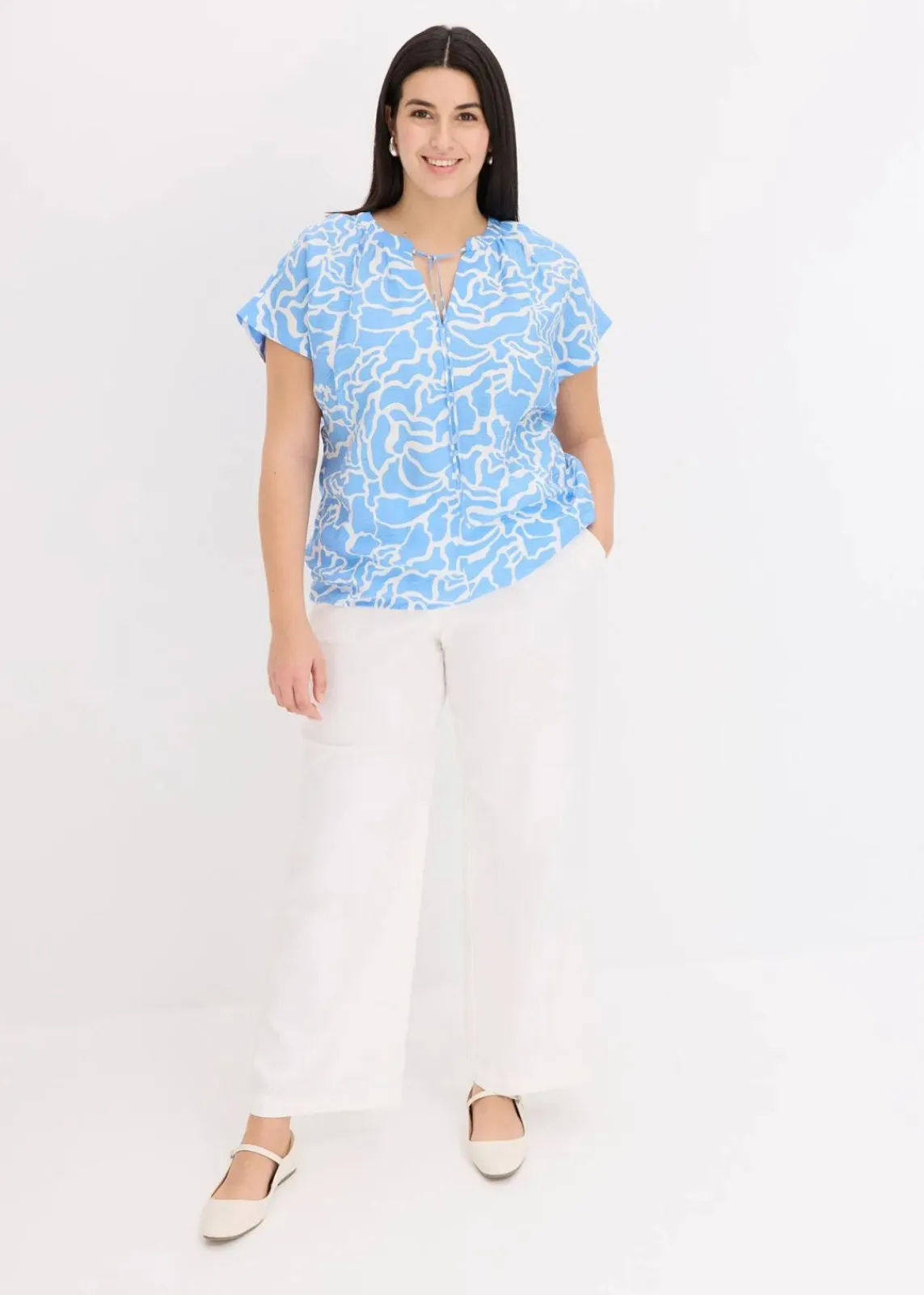 bonprix Bekleidung·Jacken & Mäntel|Blusen & Tuniken^bedruckte Tunikabluse blau/weiß bedruckt