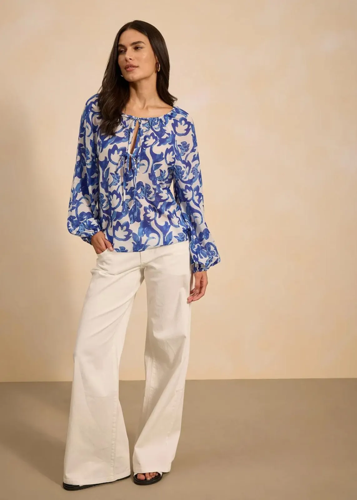 bonprix Blusen & Tuniken^bedruckte Tunikabluse weiß/blau floral