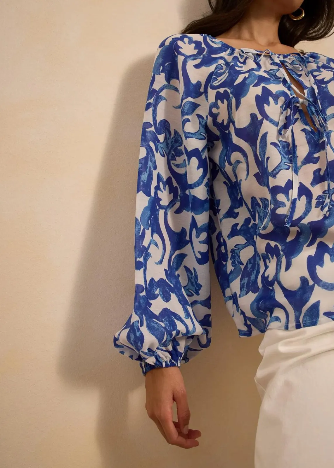 bonprix Blusen & Tuniken^bedruckte Tunikabluse weiß/blau floral