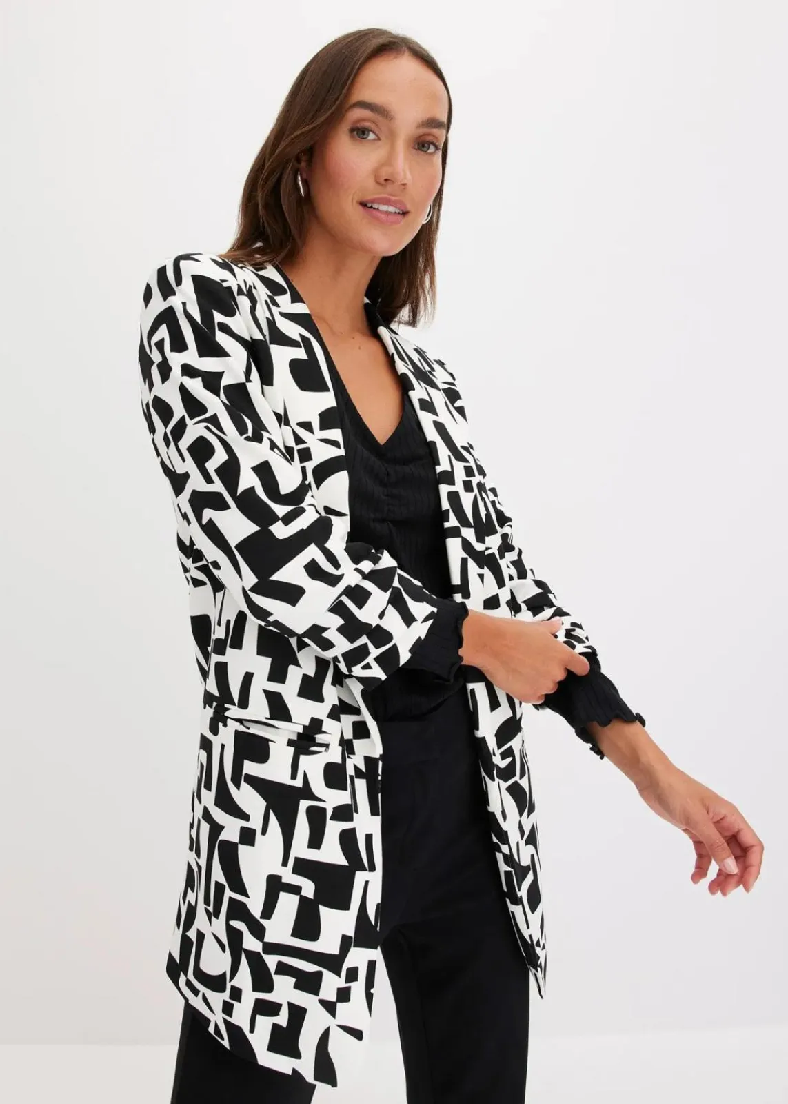 bonprix Bekleidung·Basics|Blazer^bedruckter Longblazer weiß/schwarz graphisch bedruckt