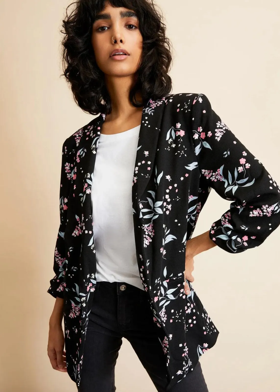 bonprix Blazer|Bekleidung·Basics^Bedruckter Longblazer schwarz geblümt