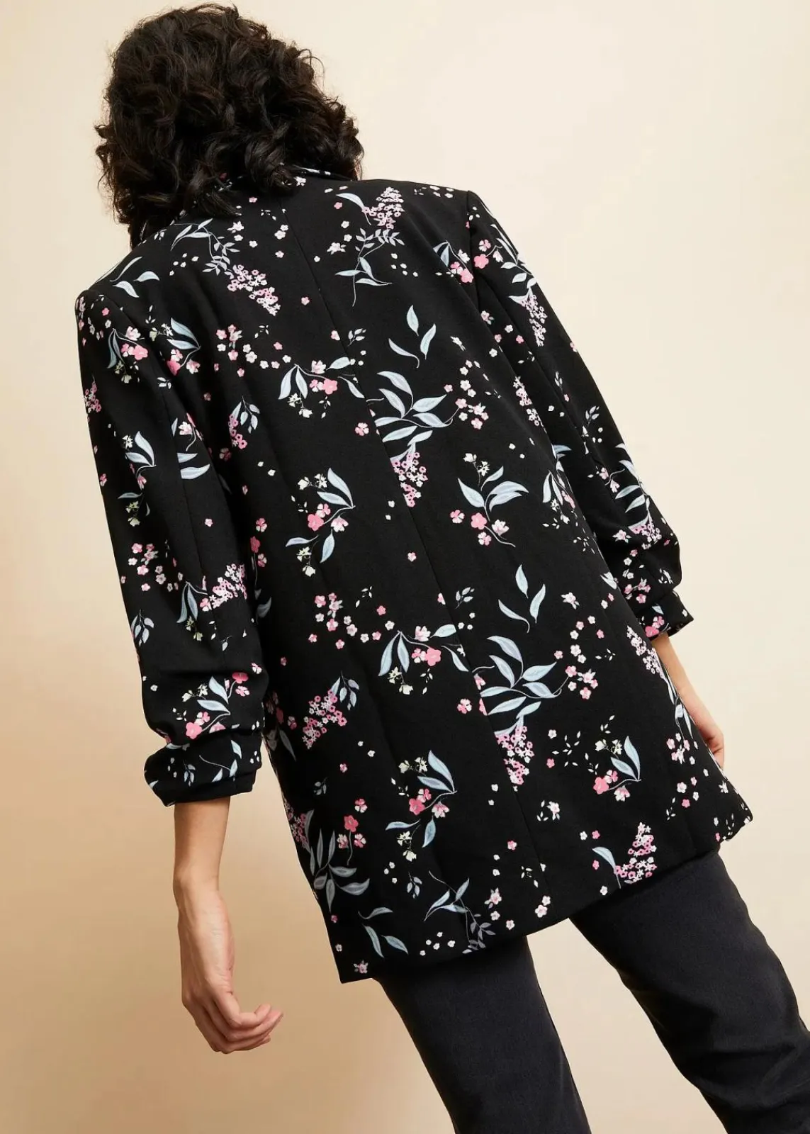 bonprix Blazer|Bekleidung·Basics^Bedruckter Longblazer schwarz geblümt