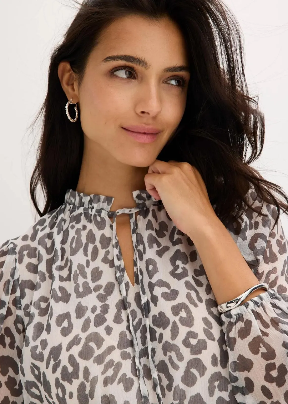 bonprix Kleider|Nachhaltigere Materialien^bedrucktes Kleid wollweiß/anthrazit leo bedruckt