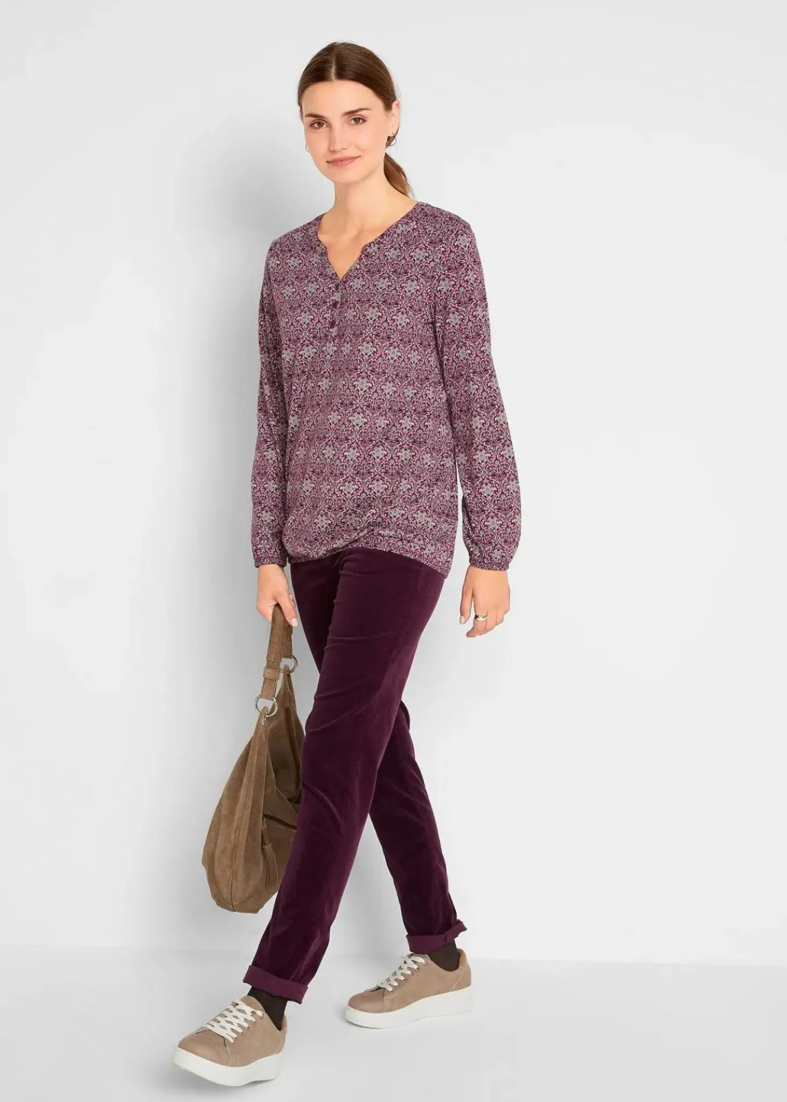 bonprix Shirts & Tops^Bedrucktes Langarmshirt mit Henley-Kragen beere
