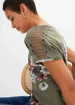 bonprix Shirts & Tops^Bedrucktes Shirt mit Spitze oliv geblümt