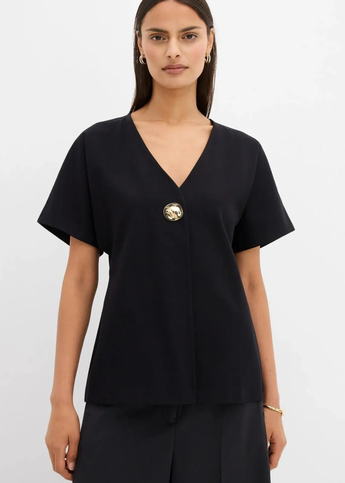 bonprix Bekleidung·Blusen & Tuniken|Bekleidung·Hosen^Bequeme Weste mit Zierknopf aus Punto di Roma schwarz