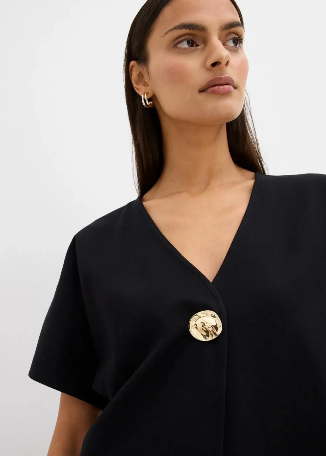 bonprix Bekleidung·Blusen & Tuniken|Bekleidung·Hosen^Bequeme Weste mit Zierknopf aus Punto di Roma schwarz