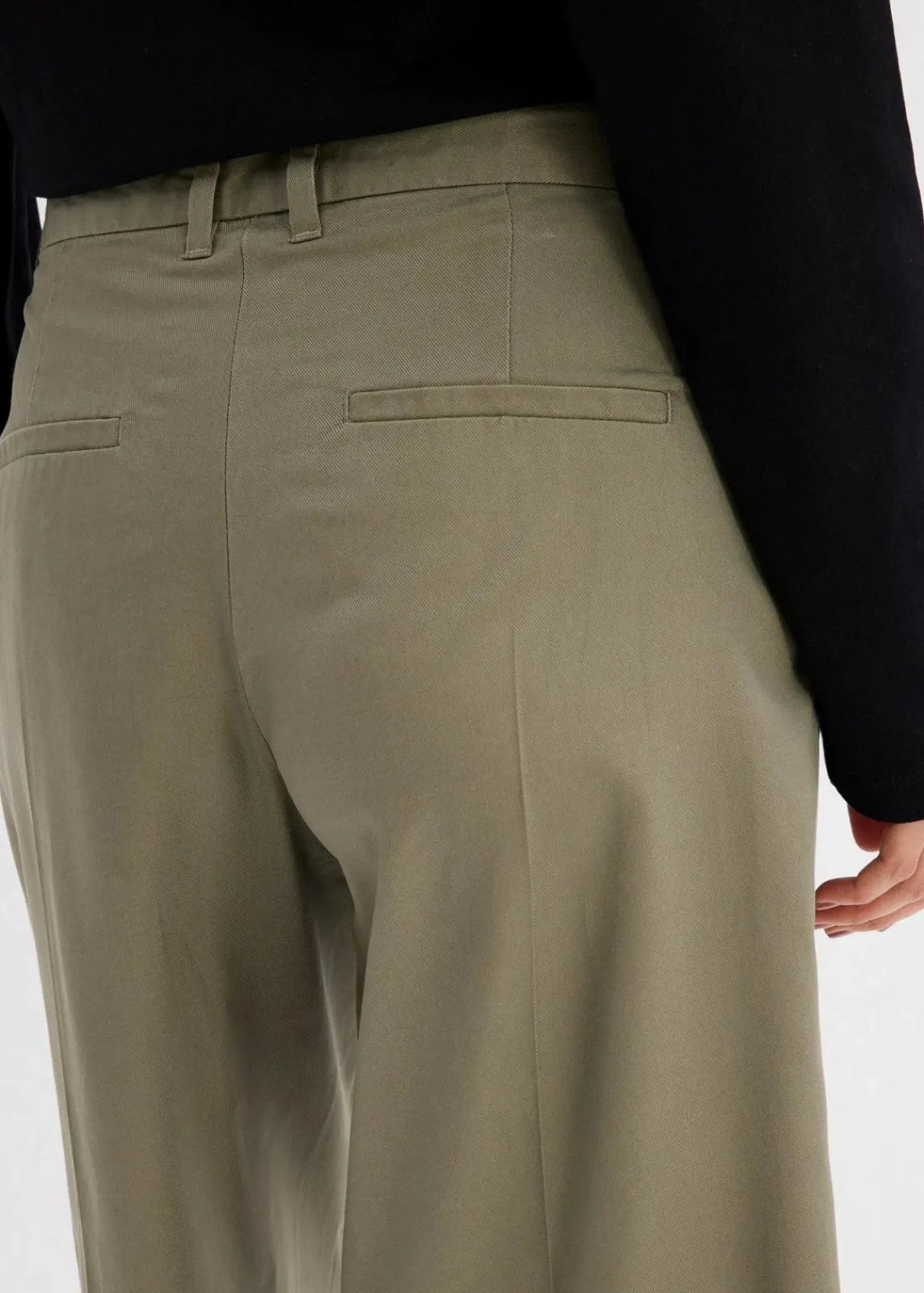 bonprix Bekleidung·Outdoorbekleidung|Bekleidung·Kleider^Bermuda aus fließendem Lyocell raucholiv