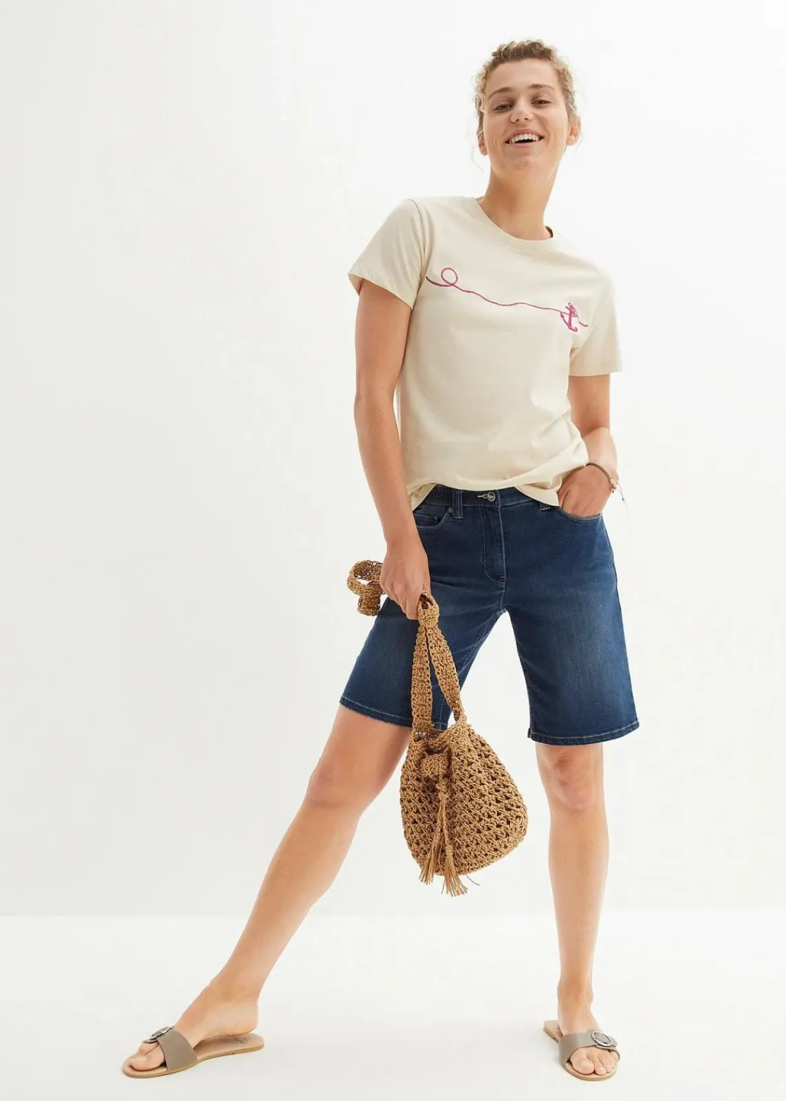 bonprix Shirts & Tops|Nachhaltigere Materialien^Besticktes T-Shirt kieselbeige bedruckt