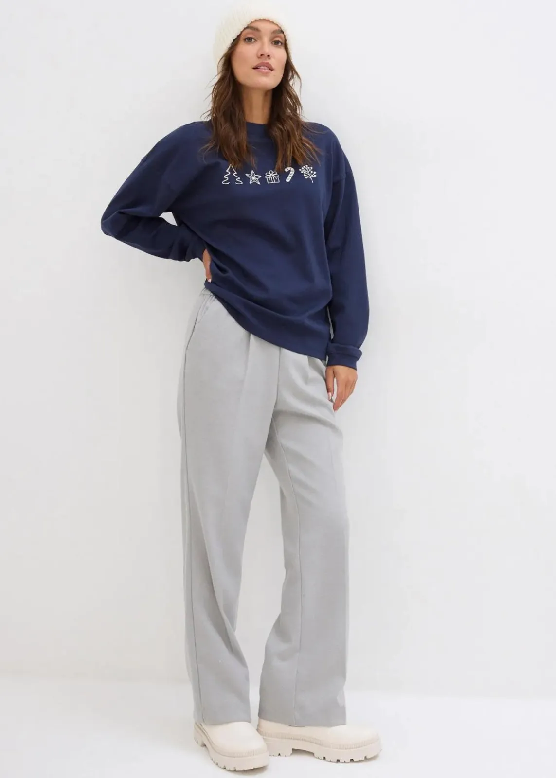 bonprix Shirts & Tops^Besticktes Weihnachts-Langarmshirt, oversized dunkelblau