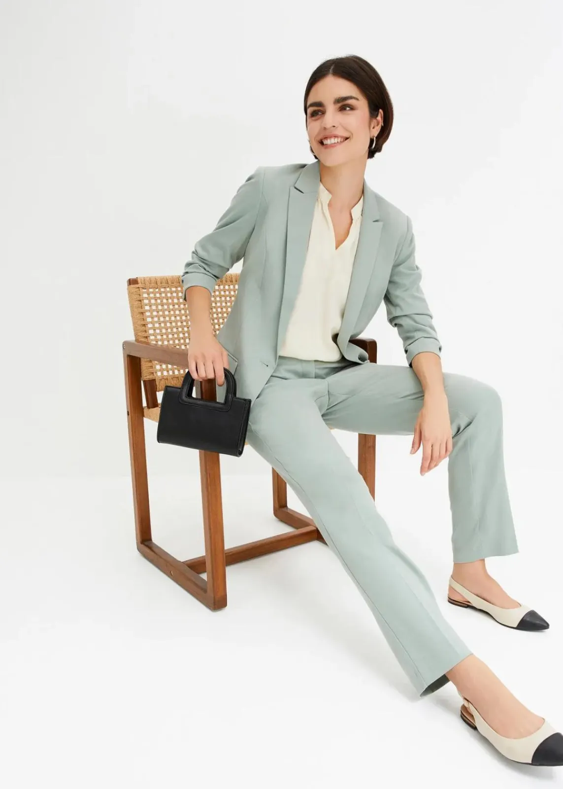 bonprix Nachhaltigere Materialien|Blazer^Blazer mit drapierten Ärmeln rauchgrün