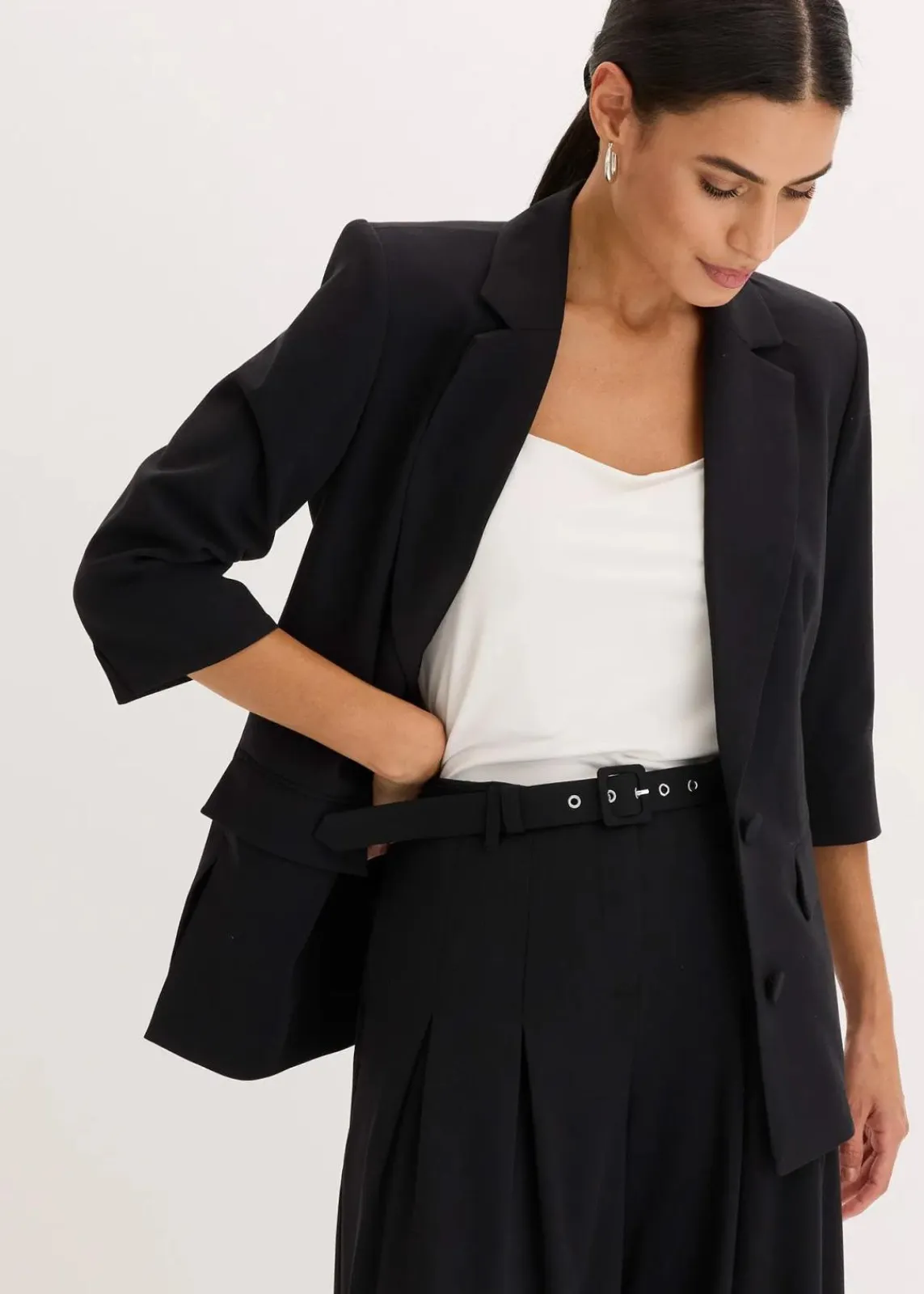bonprix Blazer^Blazer mit modisch betonten Schultern schwarz