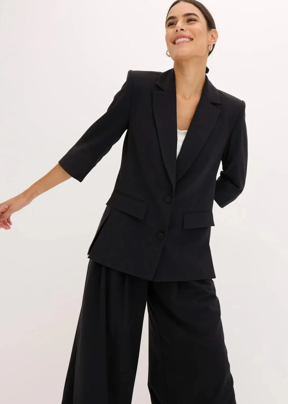 bonprix Blazer^Blazer mit modisch betonten Schultern schwarz