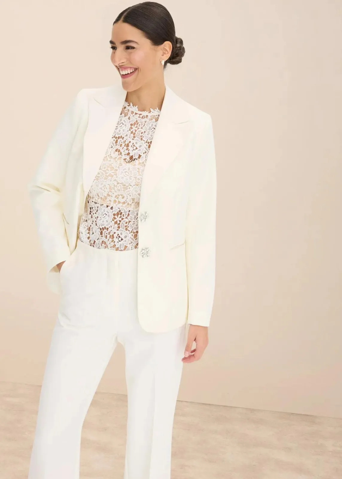 bonprix Blazer^Blazer mit Schmuckknöpfen wollweiß