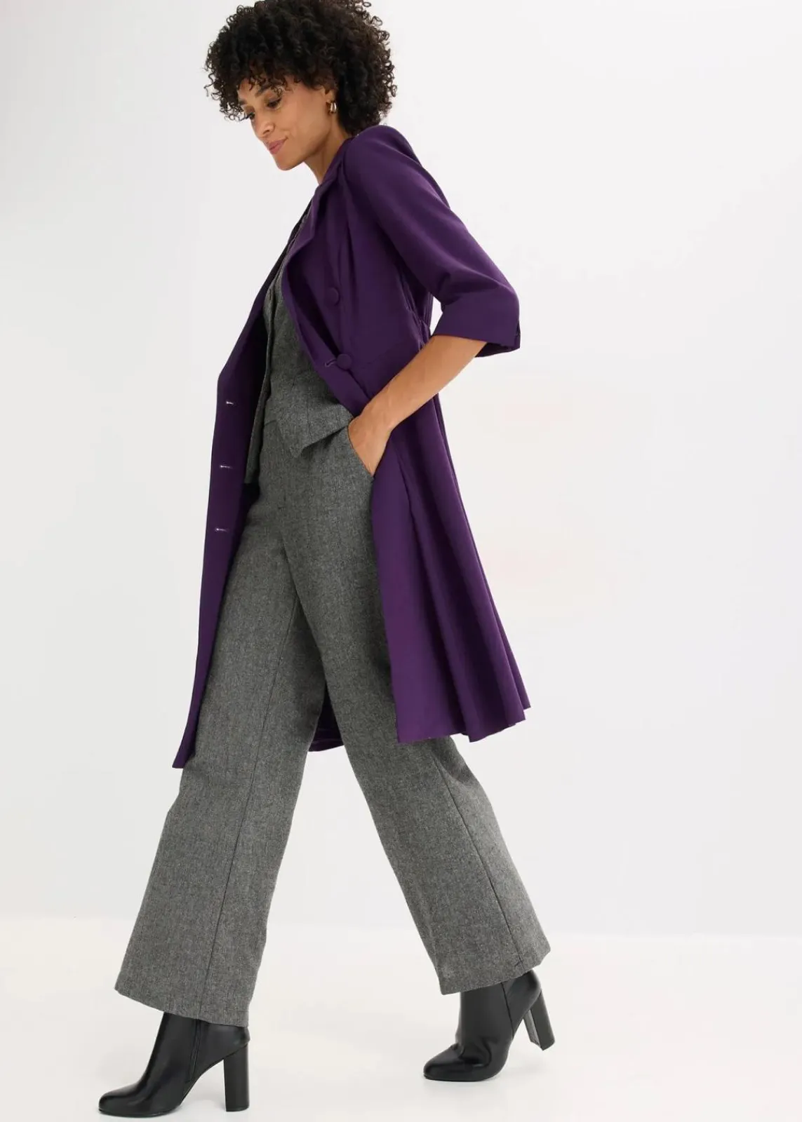 bonprix Kleider|Bekleidung·Pullover & Strickjacken^Blazerkleid mit ausgestelltem Rockteil dunkellila