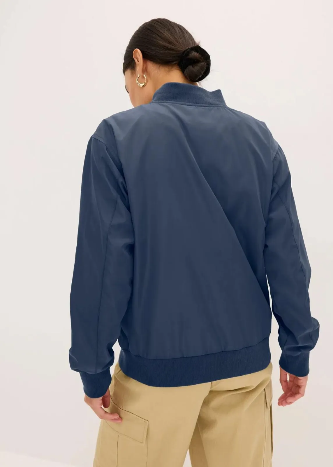 bonprix Jacken & Mäntel|Bekleidung·Hosen^Blouson schwarz